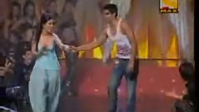 BOXER VIJENDRA SINGH DANCE PERFORMANCE WITH YUVRAJ SINGH & KOENA MITRA