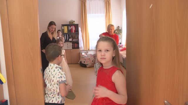 Cъемка в группе перед ПРАЗДНИКОМ ВЕСНЫ - 2019 г. ˚˖𓍢ִ໋🌷͙֒✧˚.🎀༘⋆ смотреть онлайн