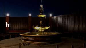 Садовый фонтан с подсветкой  // КОРОЛЕВСКАЯ АРХИТЕКТУРА