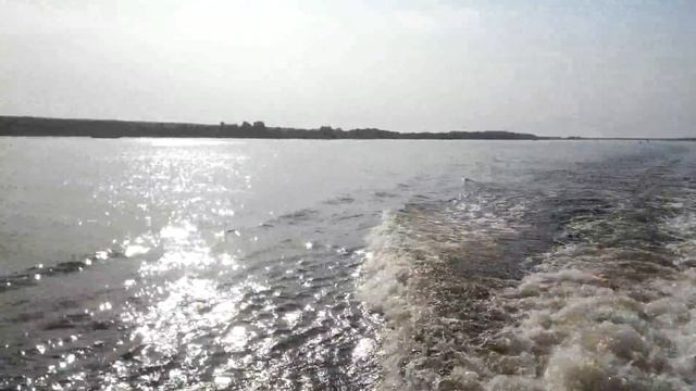 Прогулка по Волге на теплоходе смотреть онлайн