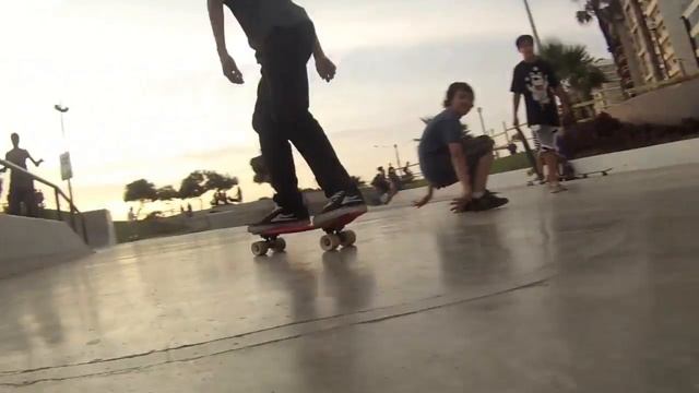 Penny Perú en Skatepark Miraflores смотреть онлайн