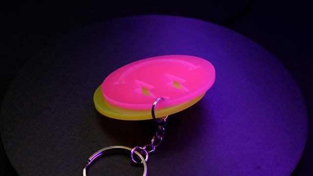 Chaveiro Smile Raios Neon смотреть онлайн