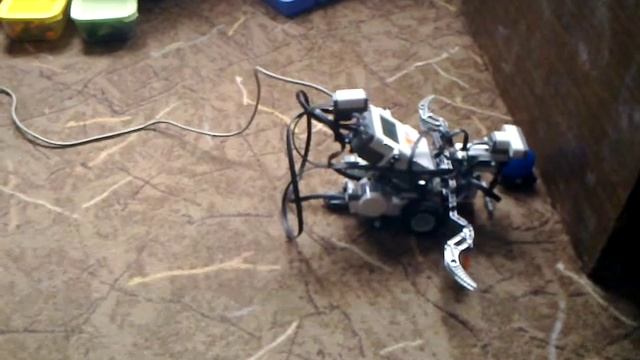 Первые эксперименты с LEGO Mindstorm NXT смотреть онлайн