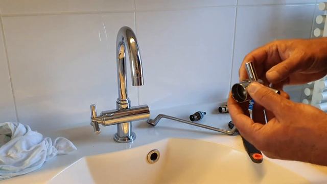 Grohe Atrio 21019 21033 spindel vervangen смотреть онлайн