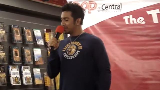Taufik Upclose&Personal @ POP@Central смотреть онлайн