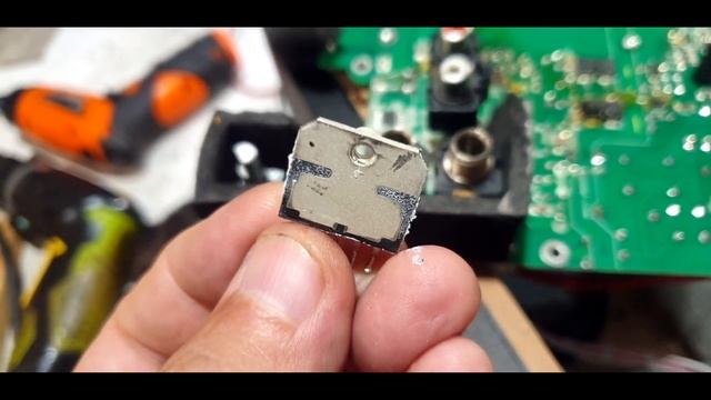 PreSonus Eris E3 5   Repair