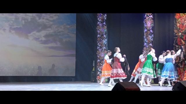 Праздник детства, Я любила Сокола смотреть онлайн