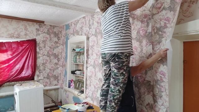 Жизнь в деревне // делаем ремонт у мамы под контролем 🤷// с музыкой и 💃💃💃// смотреть онлайн