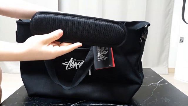 Nike x Stussy "Beach Tote Bag" Black Review 나이키x스투시 비치 토트백 블랙 "신개념 관찰 리뷰" [오밀리#43] смотреть онлайн
