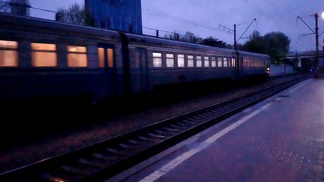 діаметральний маршрут" 6819-6623 гребінка-тетерів восьмивагонна ер9є-628 смотреть онлайн