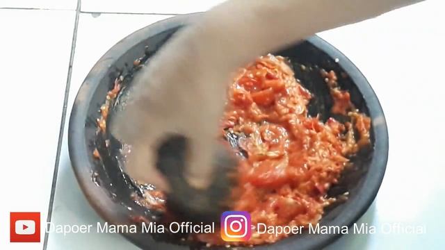 Masakan Nusantara Sambel Uleg ala Mama Mia (NON MSG) смотреть онлайн