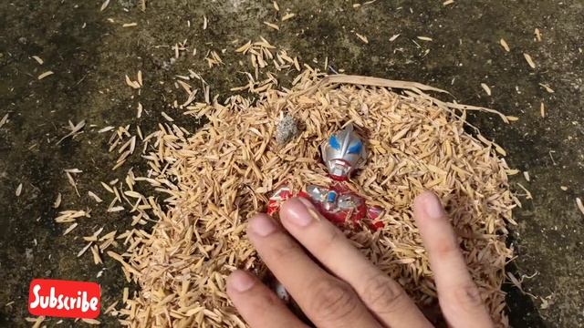 Tantangan Mencari mainan ultraman Mainan anak laki laki mainan mobil truk смотреть онлайн