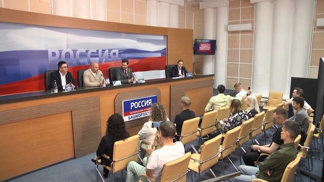 Пресс-конференция с участием Федора Емельяненко, Руслана Зарипова. смотреть онлайн