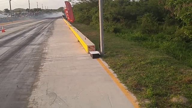 Fastest Antigua Supra vs Fastest V8 Doorslammer Crash смотреть онлайн