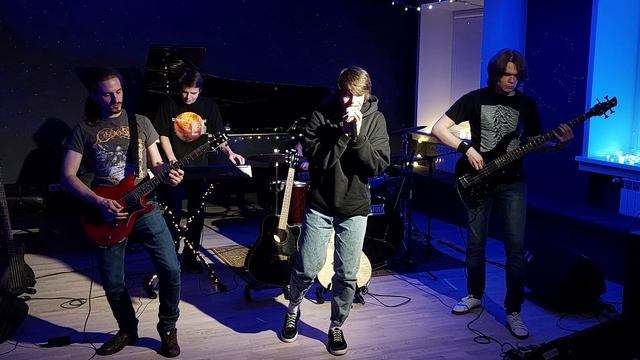 Starlight (Muse cover) смотреть онлайн