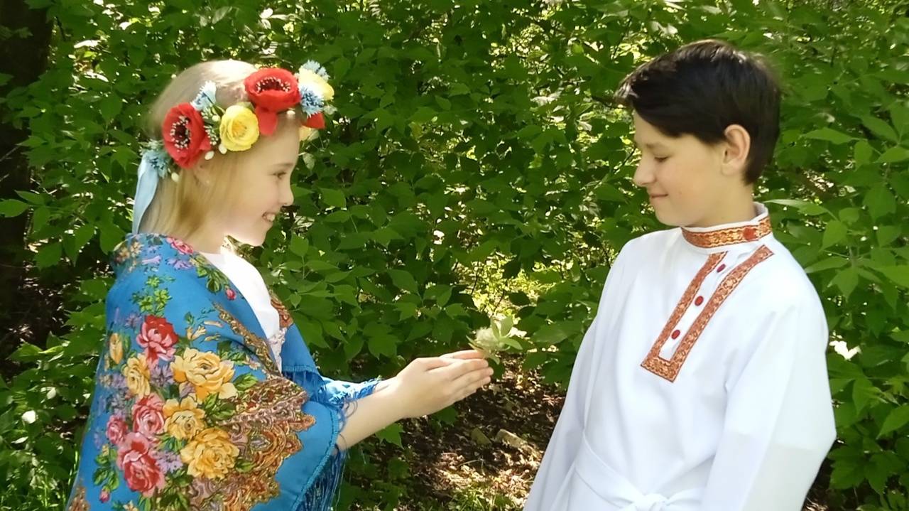 "Россия как Алёнушка"