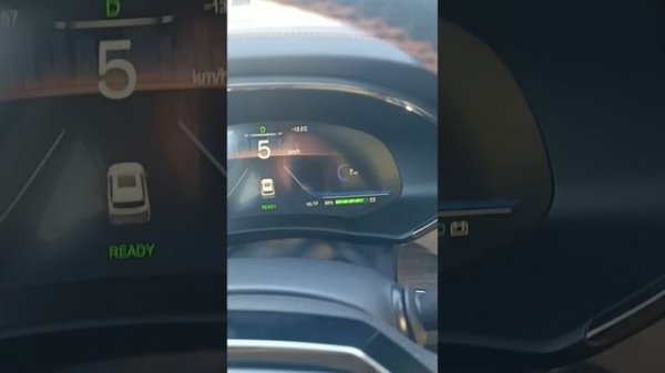 Электромобиль Skywell ET5. Эксплуатация с прицепом.