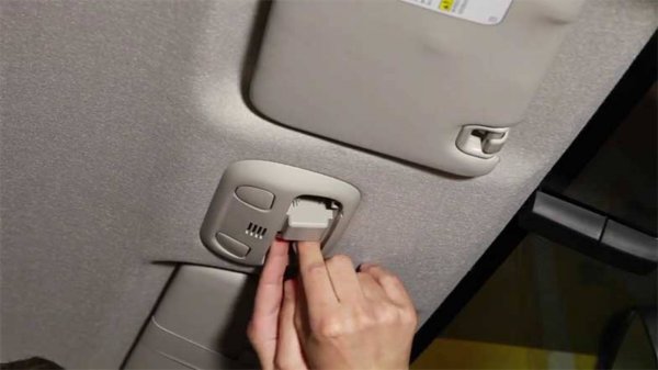 Замена ламп салона на Subaru XV