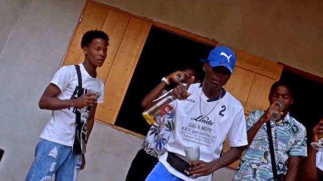 Délux Ralf -_Vou viver a vida…(Fortaleza Gang) смотреть онлайн