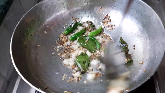 मुळ्याची भाजी | श्रावण सोमवार स्पेशल मुळ्याची अवघ्या 5 मिनिटांत बनणारी चविष्ट भाजी | Mulyachi bhaji смотреть онлайн