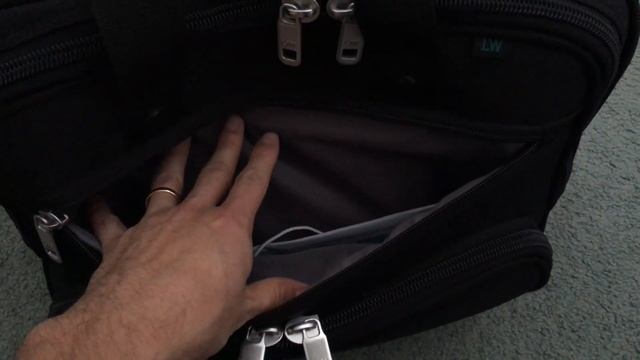 Luggage Works 14" Rolling Multi-Tote Part 1 смотреть онлайн
