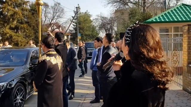 IZZAT IBRAGIMOV QIZ UZATDI, DILSO'Z KUZATDI. смотреть онлайн