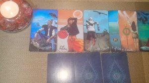 #таро КТО ДУМАЕТ ОБО МНЕ СЕЙЧАС?🙇