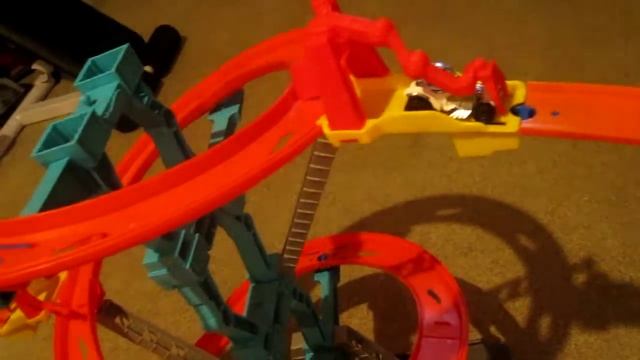 Трек Hot wheels смотреть онлайн