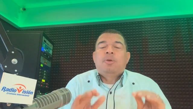 ORA FERVIENTEMENTE (Santiago 5:17-18) Devocional 🥖PAN DE DIOS y PARA TI🥖 смотреть онлайн