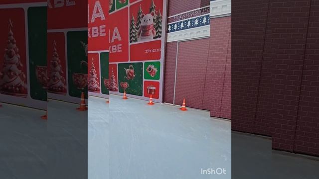 Каток на площади Революции. Бесплатный каток в центре Москвы. смотреть онлайн