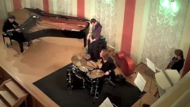 SKETCHY BLACK DOG - live in russia w Vologda phill string section смотреть онлайн