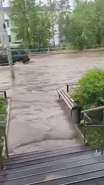 Ливень в Ленске смотреть онлайн