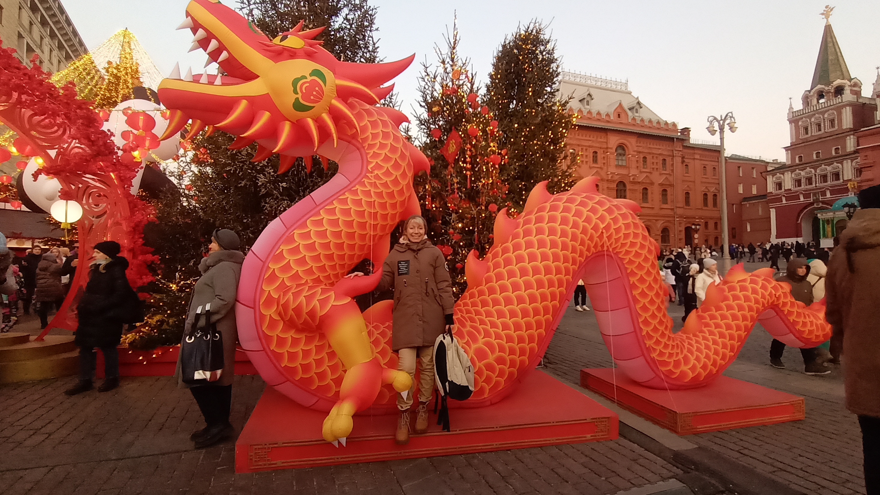 Бесплатные развлечения на Манежной площади - Китайский Новый год. смотреть онлайн