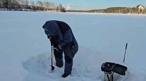 Испытания ледобура NERO и шуруповерта DeMaK