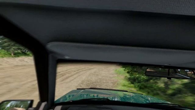 Off-roading in America with a Gavril D-Series смотреть онлайн