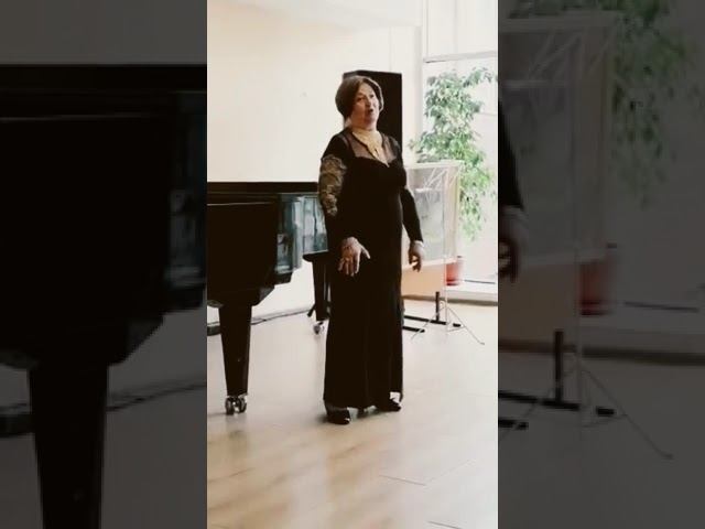Алла Тимохина исполняет "Чайка" смотреть онлайн