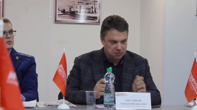 Круглый стол смотреть онлайн