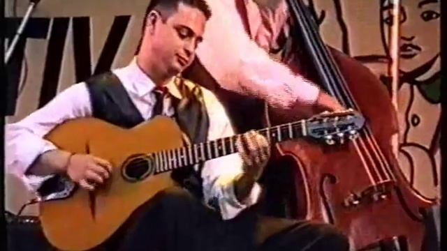 Robin Nolan - Jitterbug Waltz (Samois '94) смотреть онлайн