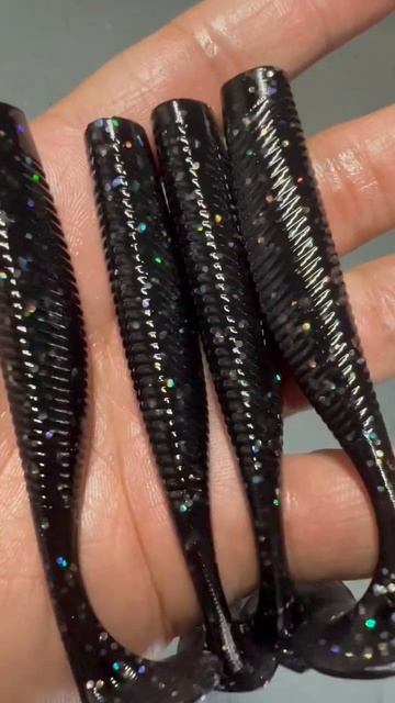 HALIBUT SLAYERS! They love dark colors in murky waters! #fishing #shorts #shortvideo #swimbait #diy смотреть онлайн