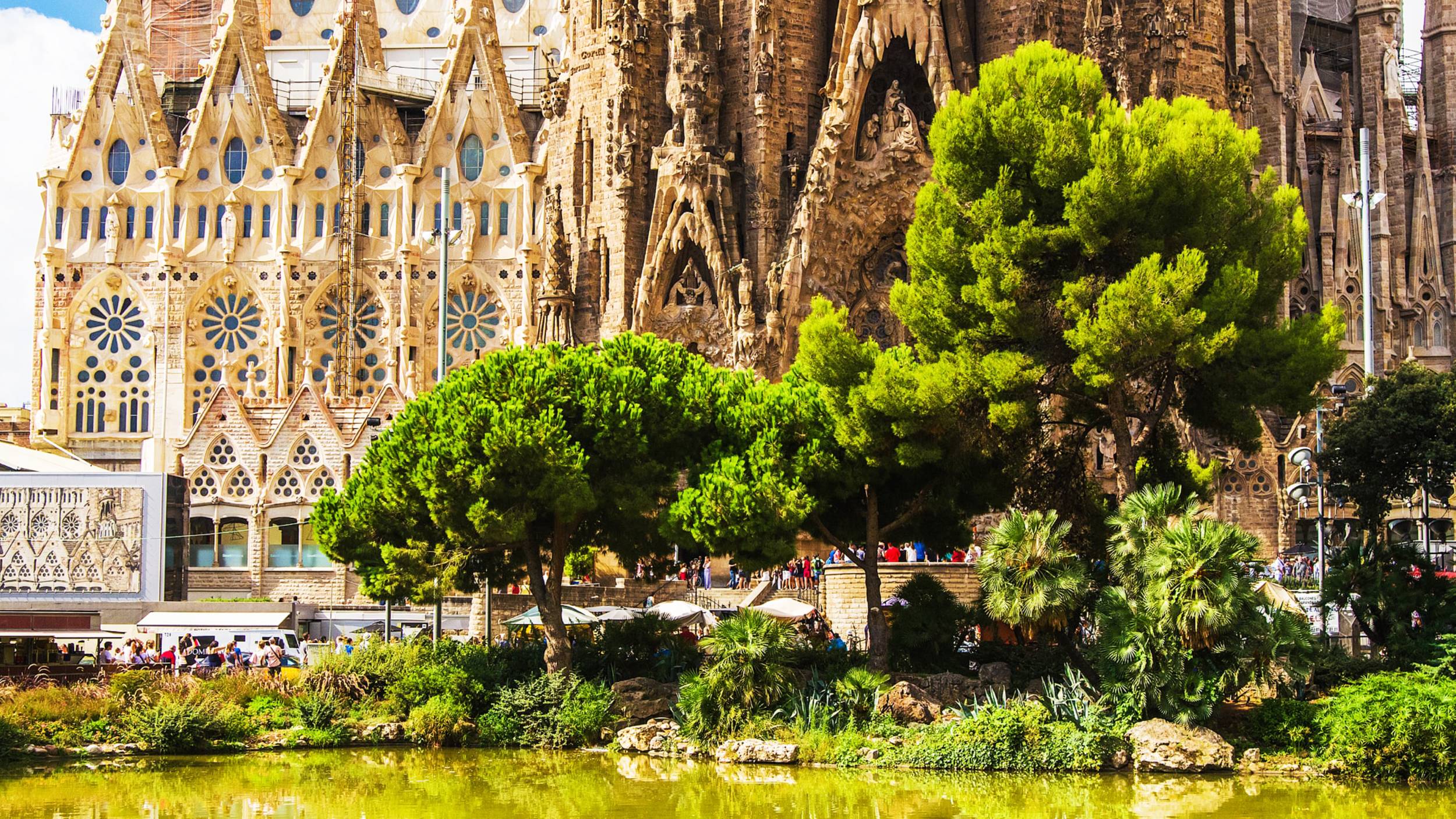 Барселона, Испания. Исследуем сердце Каталонии - пешая экскурсия в формате 4K смотреть онлайн