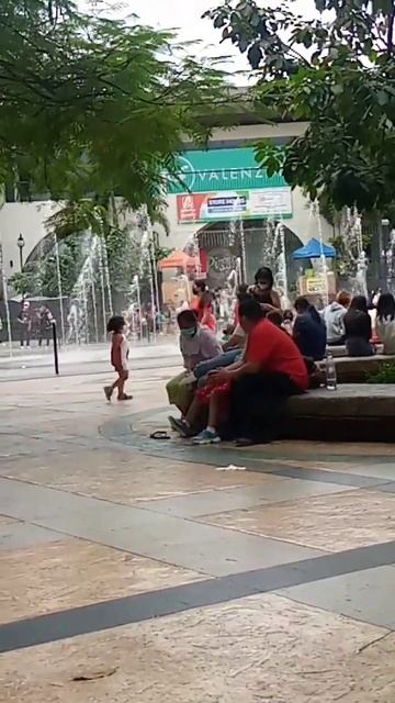 peoples park VALENZUELa city смотреть онлайн