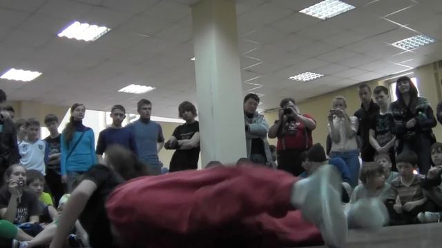 ВЫкрутАСЫ b.girl 1 vs 1 Лирика vs Алина-малина .MTS смотреть онлайн