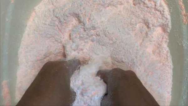 ASMR ~ Gym Chalk with Neon CS ~ Satisfying