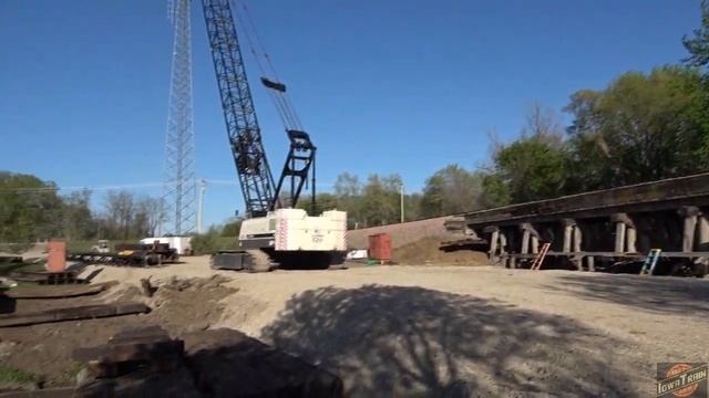 Documenting an old IC bridge before replacement and a couple trains over it. смотреть онлайн