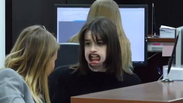 Угарный смех в офисе смотреть онлайн