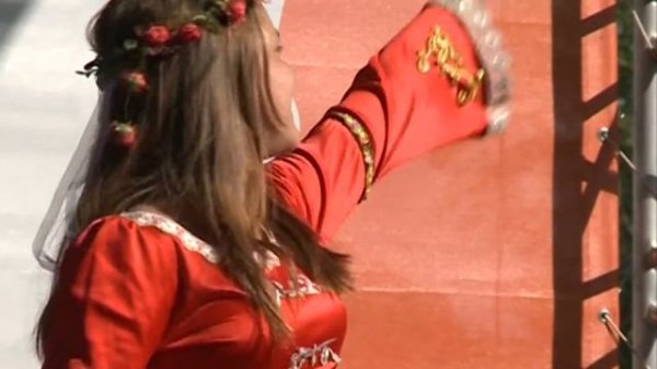 "Яра-яра" Лена Яра.