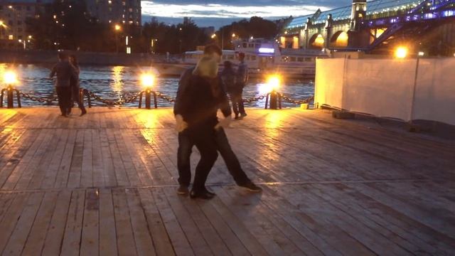 Набережная 31.05.2012 Алексей и Ира смотреть онлайн