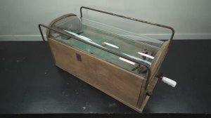 Реставрация старого футбольного игрового автомата 1920-х годов