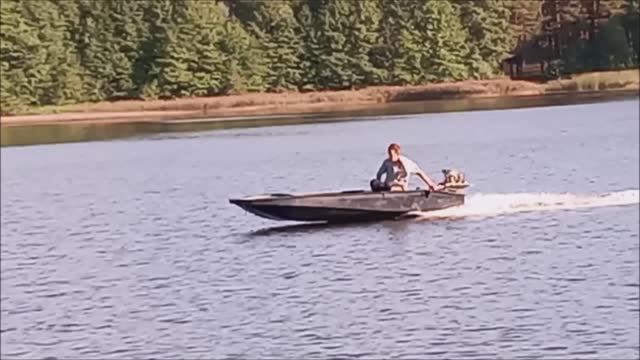 лодка 3,8 м. мотор болотоход 7л.с., 10л.с. и ПЛМ нептун 23 л.с. смотреть онлайн