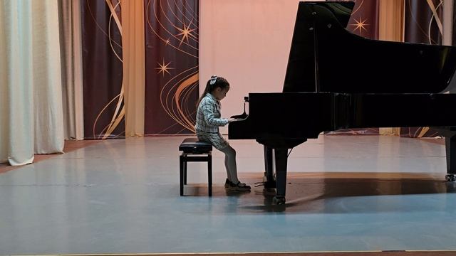 Ишкильдина Азалия, Г.Ф. Телеман Пьеса, Э. Мелартин « Утро» смотреть онлайн